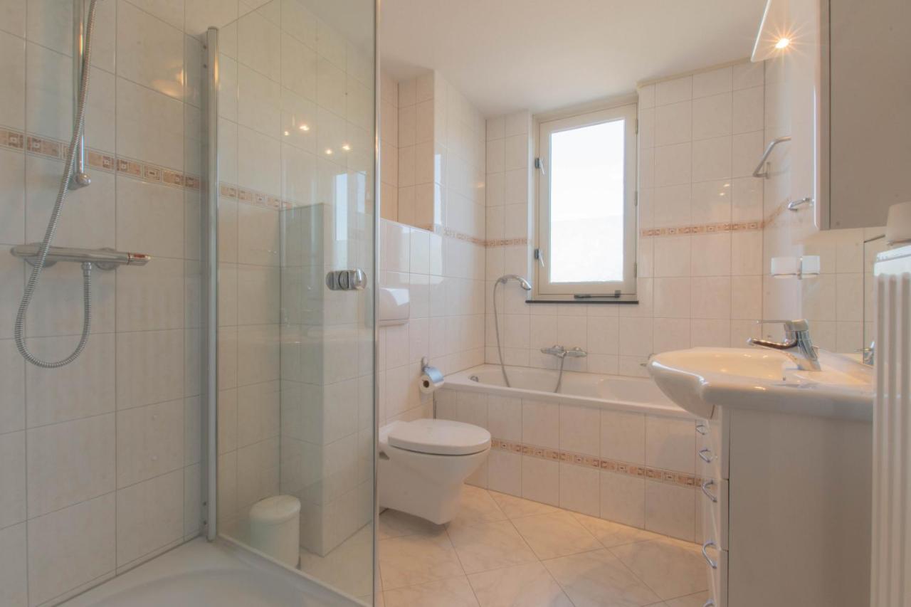 Aan Het Veerse Holiday home